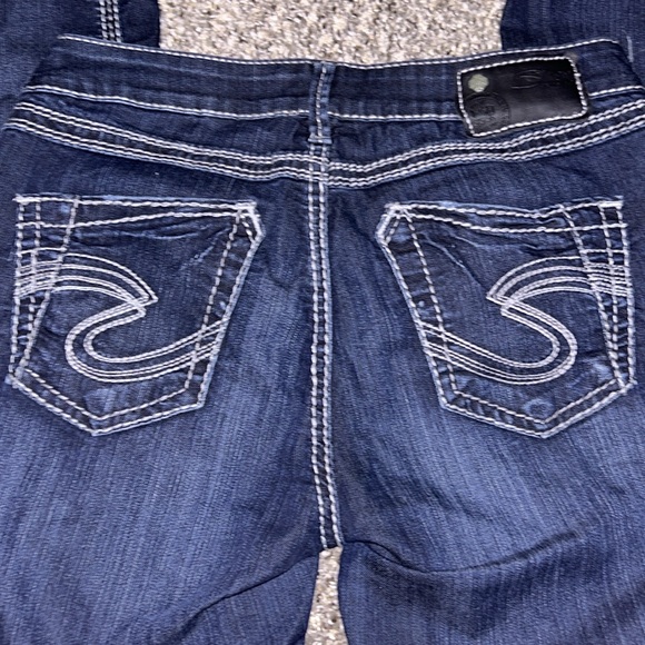 ❄️2/$10❄️Mid Skinny Silver Jeans - Picture 3 of 4